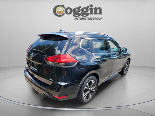 Magnetic Black 2017 Nissan Rogue SL