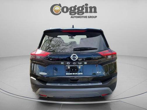 Super Black 2021 Nissan Rogue SV