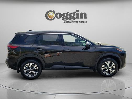 Super Black 2021 Nissan Rogue SV