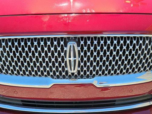 2017 Lincoln Continental Select