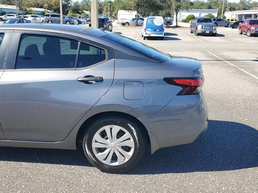 2020 Nissan Versa 1.6 S