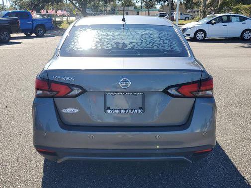 2020 Nissan Versa 1.6 S