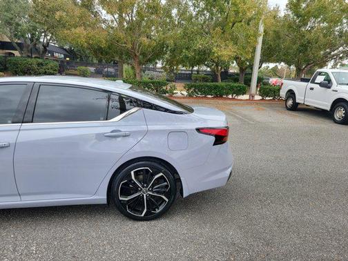 2024 Nissan Altima SR FWD