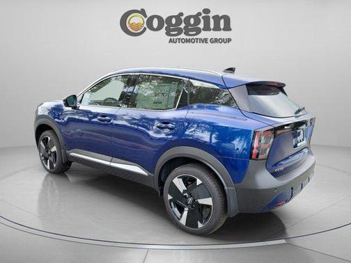 Deep Blue Pearl 2026 Nissan Kicks SR