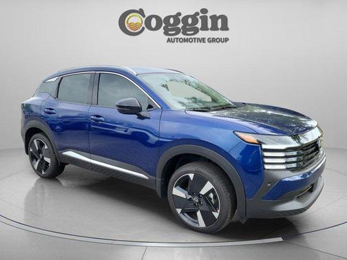 Deep Blue Pearl 2026 Nissan Kicks SR