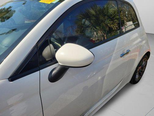 2014 FIAT 500C GQ Edition