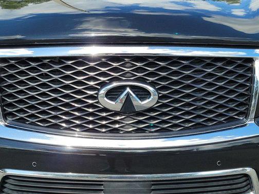 2016 INFINITI QX80 Base