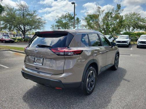 2025 Nissan Rogue SV