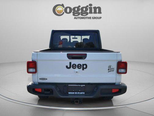 2021 Jeep Gladiator Willys 4x4