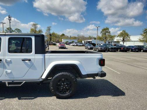 2021 Jeep Gladiator Willys 4x4