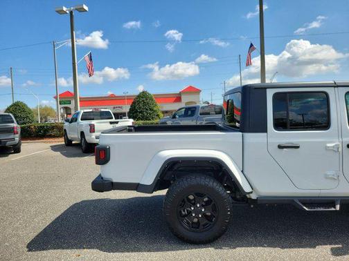2021 Jeep Gladiator Willys 4x4
