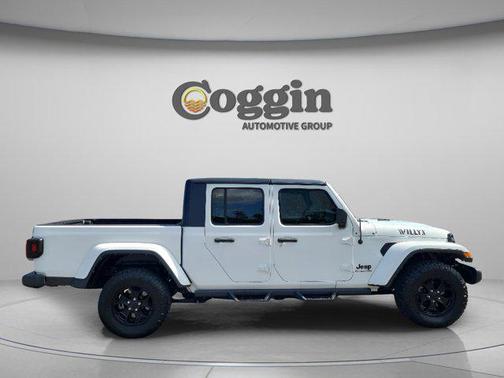 2021 Jeep Gladiator Willys 4x4