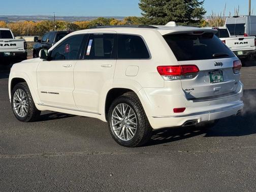 2018 Jeep Grand Cherokee Summit