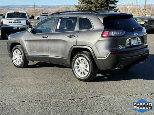 2022 Jeep Cherokee Latitude Lux
