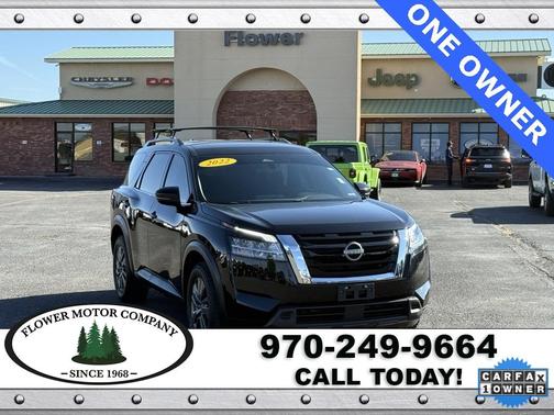 2022 Nissan Pathfinder SV