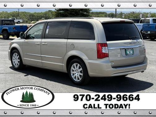 2015 Chrysler Town & Country Touring