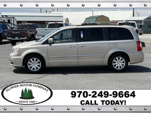 2015 Chrysler Town & Country Touring
