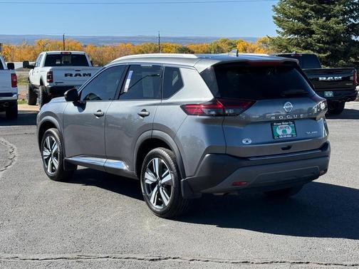 2021 Nissan Rogue SL