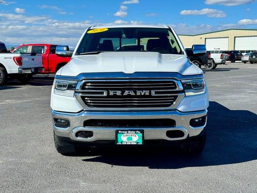 Bright White Clearcoat 2020 RAM 1500 Laramie