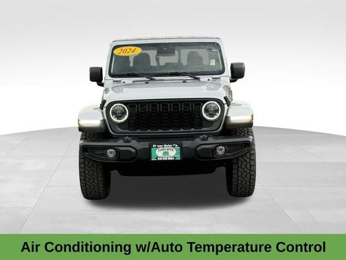 2024 Jeep Gladiator Sport