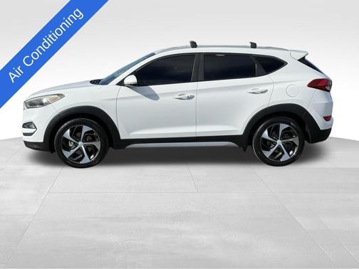 2017 Hyundai TUCSON Sport