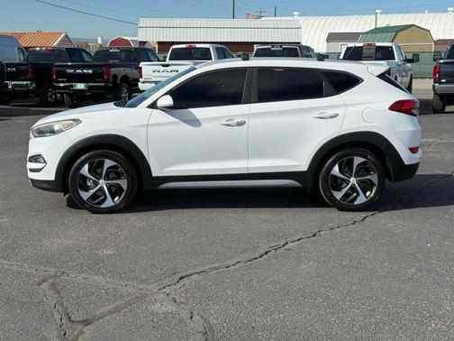 2017 Hyundai TUCSON Sport