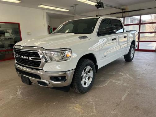 2024 RAM 1500 Big Horn Crew Cab 4x4 57' Box