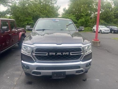 2022 RAM 1500 Big Horn Quad Cab 4x4 64' Box