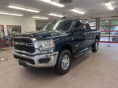 2022 RAM 2500 Tradesman Crew Cab 4x4 64' Box