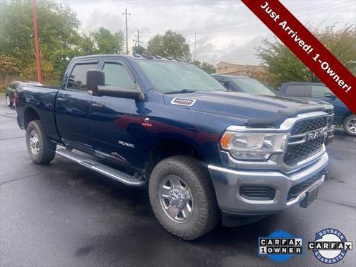 2022 RAM 2500 Tradesman Crew Cab 4x4 64' Box