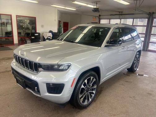 2022 Jeep Grand Cherokee Overland 4x4