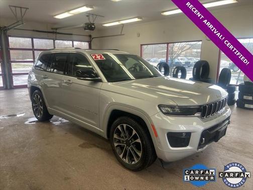 Silver Zynith 2022 Jeep Grand Cherokee Overland 4x4 SUV