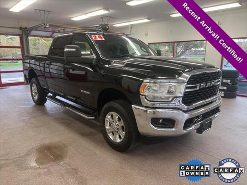 2024 RAM 2500 Big Horn Crew Cab 4x4 64' Box