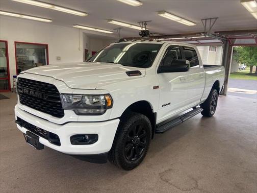2022 RAM 2500 Big Horn Crew Cab 4x4 64' Box