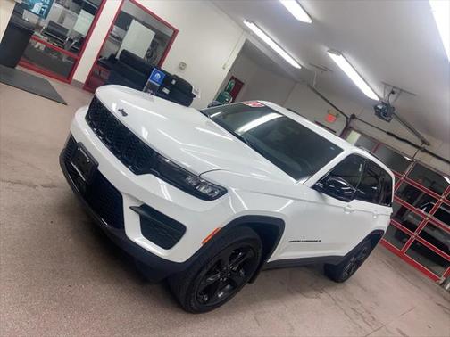 2024 Jeep Grand Cherokee Altitude 4x4