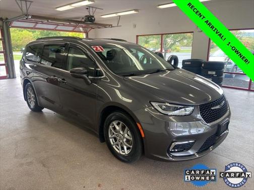 2021 Chrysler Pacifica Touring