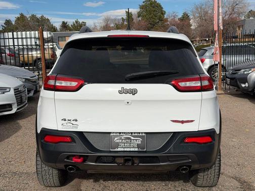 2015 Jeep Cherokee Sport