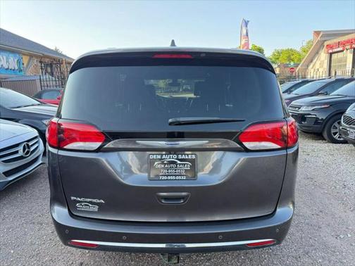 2019 Chrysler Pacifica Touring L