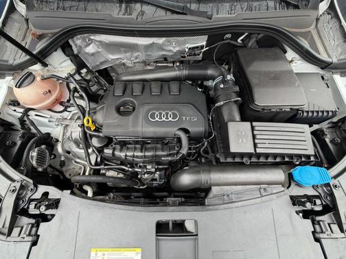 2017 Audi Q3 2.0T Premium