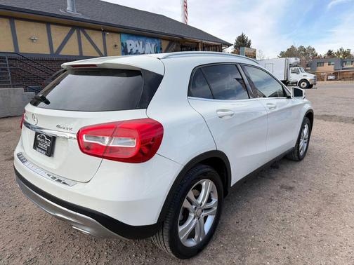 2015 Mercedes-Benz GLA-Class 4MATIC