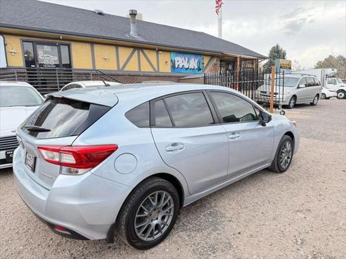 2019 Subaru Impreza 2.0i