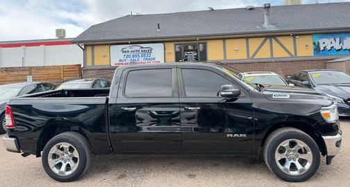 Diamond Black Crystal Pearlcoat 2019 RAM 1500 Big Horn