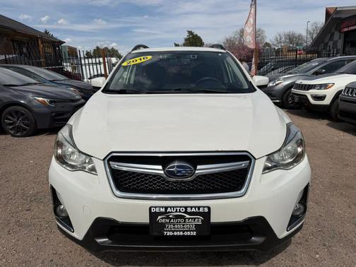 Crystal White Pearl 2016 Subaru Crosstrek 2.0i Premium