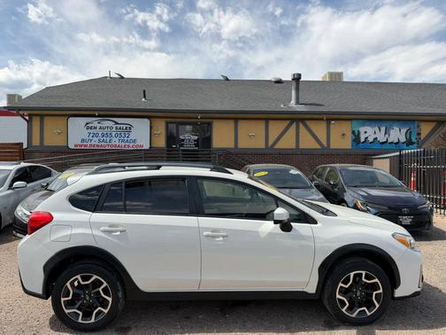 Crystal White Pearl 2016 Subaru Crosstrek 2.0i Premium