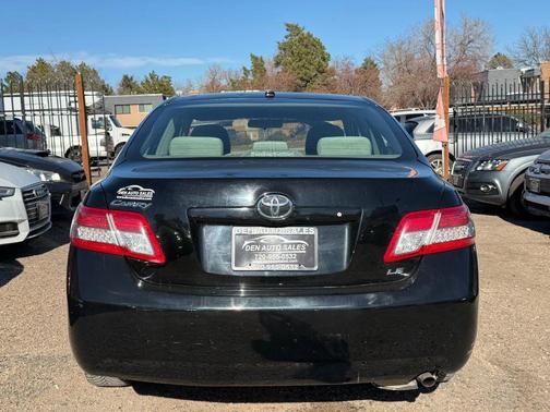 2011 Toyota Camry LE