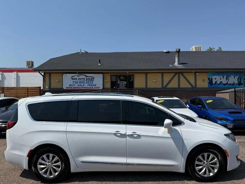 2019 Chrysler Pacifica Touring L