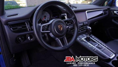 2020 Porsche Macan Base