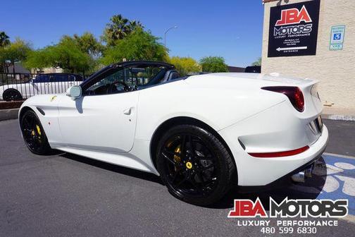 Bianco Avus 2015 Ferrari California T