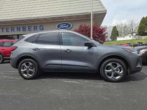 CARBONIZED GRAY METALLIC 2025 Ford Escape ST-LINE