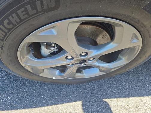 AGATE BLACK METALLIC 2025 Ford Escape ST-LINE SELECT